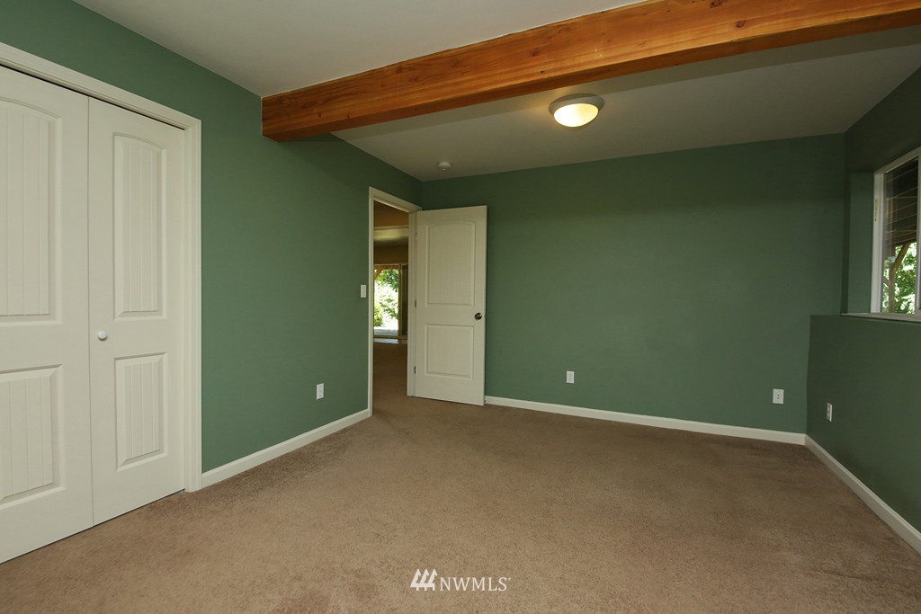 6210 Windfall Road Clinton, WA 98236 - Photo 13 of 25 Gallery Image 13