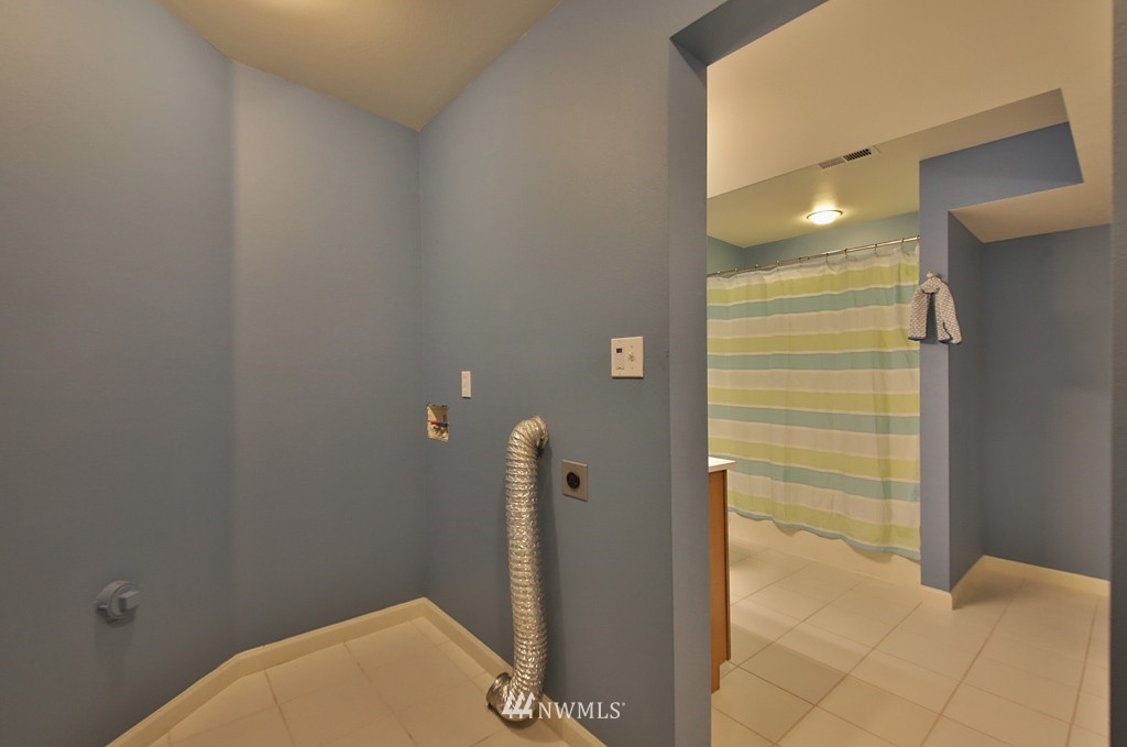 6210 Windfall Road Clinton, WA 98236 - Photo 15 of 25 Gallery Image 15