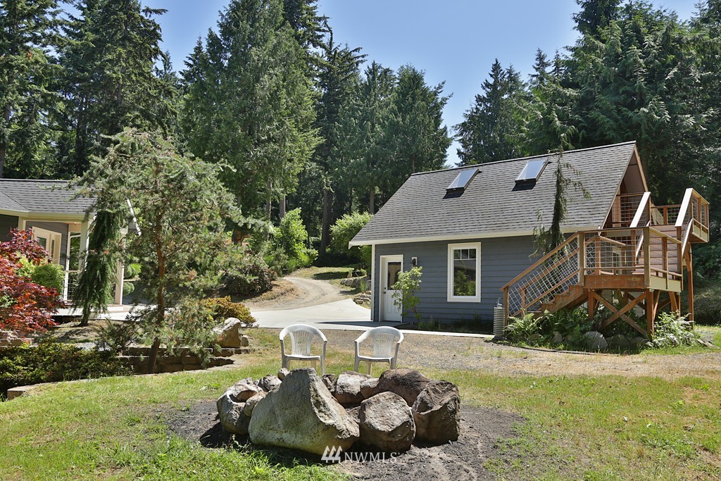 6210 Windfall Road Clinton, WA 98236 - Photo 17 of 25 Gallery Image 17