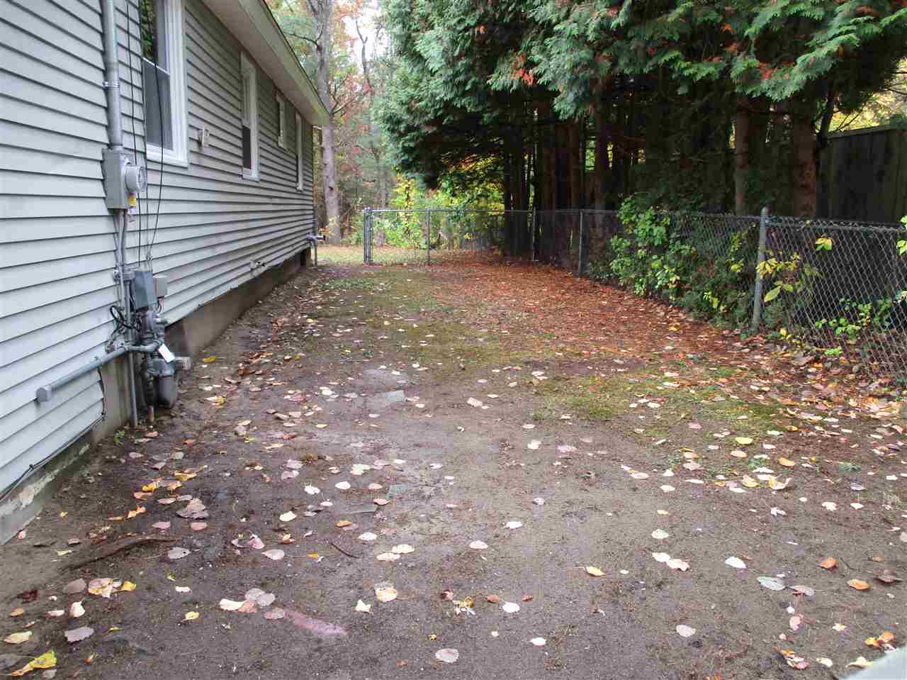 35 Pelham Road Hudson, NH 03051 - Photo 16 of 16