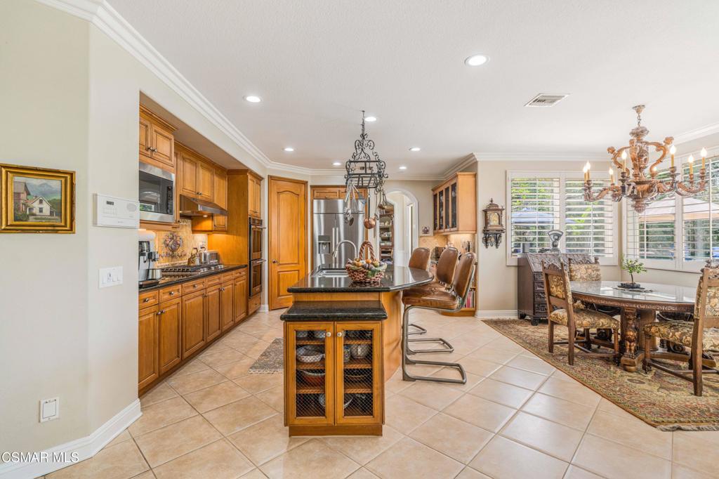 669 Noble Road Simi Valley, CA 93065 - Photo 18 of 71