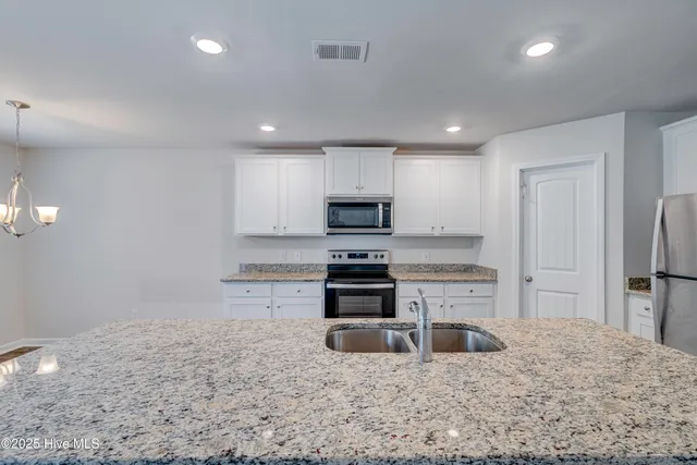 $2,900 | 640 Poppleton Drive, Hampstead, NC 28443