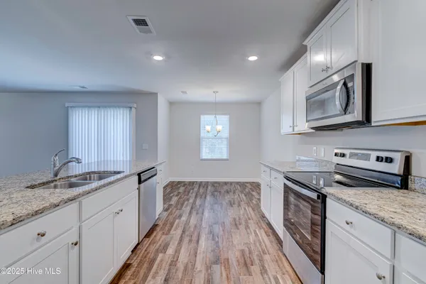 $2,550 | 640 Poppleton Drive, Hampstead, NC 28443