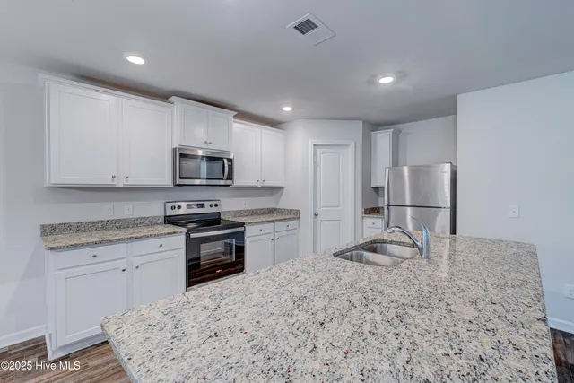 $2,900 | 640 Poppleton Drive, Hampstead, NC 28443