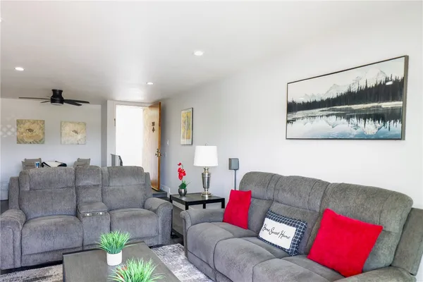 $318,888 | 3565 Linden Avenue, Long Beach, CA 90807