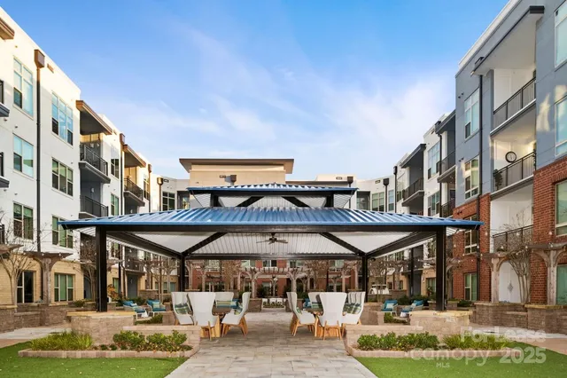 $2,140 | 345 Sharon Twp Lane, Unit B1, Charlotte, NC 28211