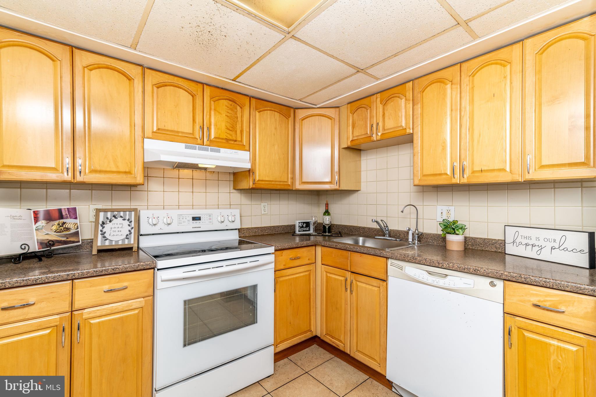 1409 Timber Creek Road Clementon, NJ 08021 - Photo 14 of 37