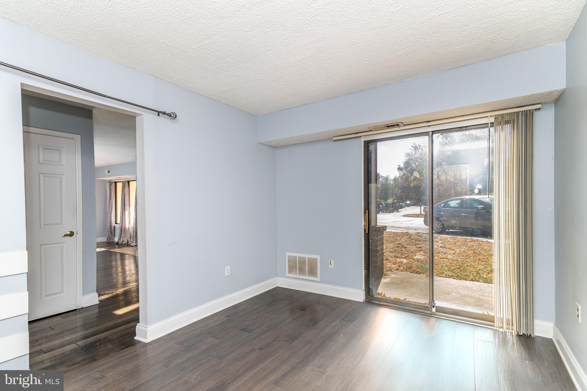 1409 Timber Creek Road Clementon, NJ 08021 - Photo 18 of 37