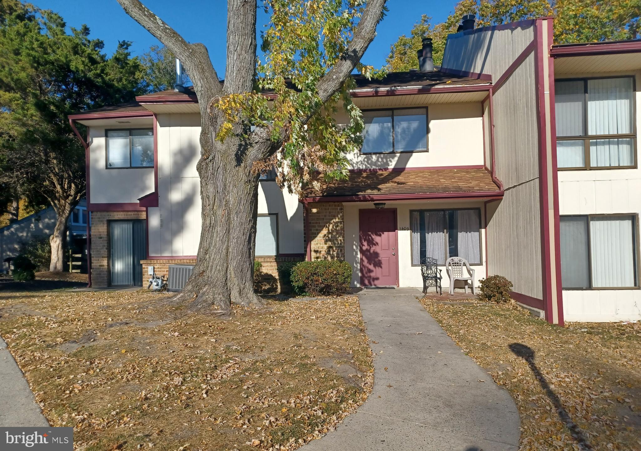 1409 Timber Creek Road Clementon, NJ 08021 - Photo 2 of 37