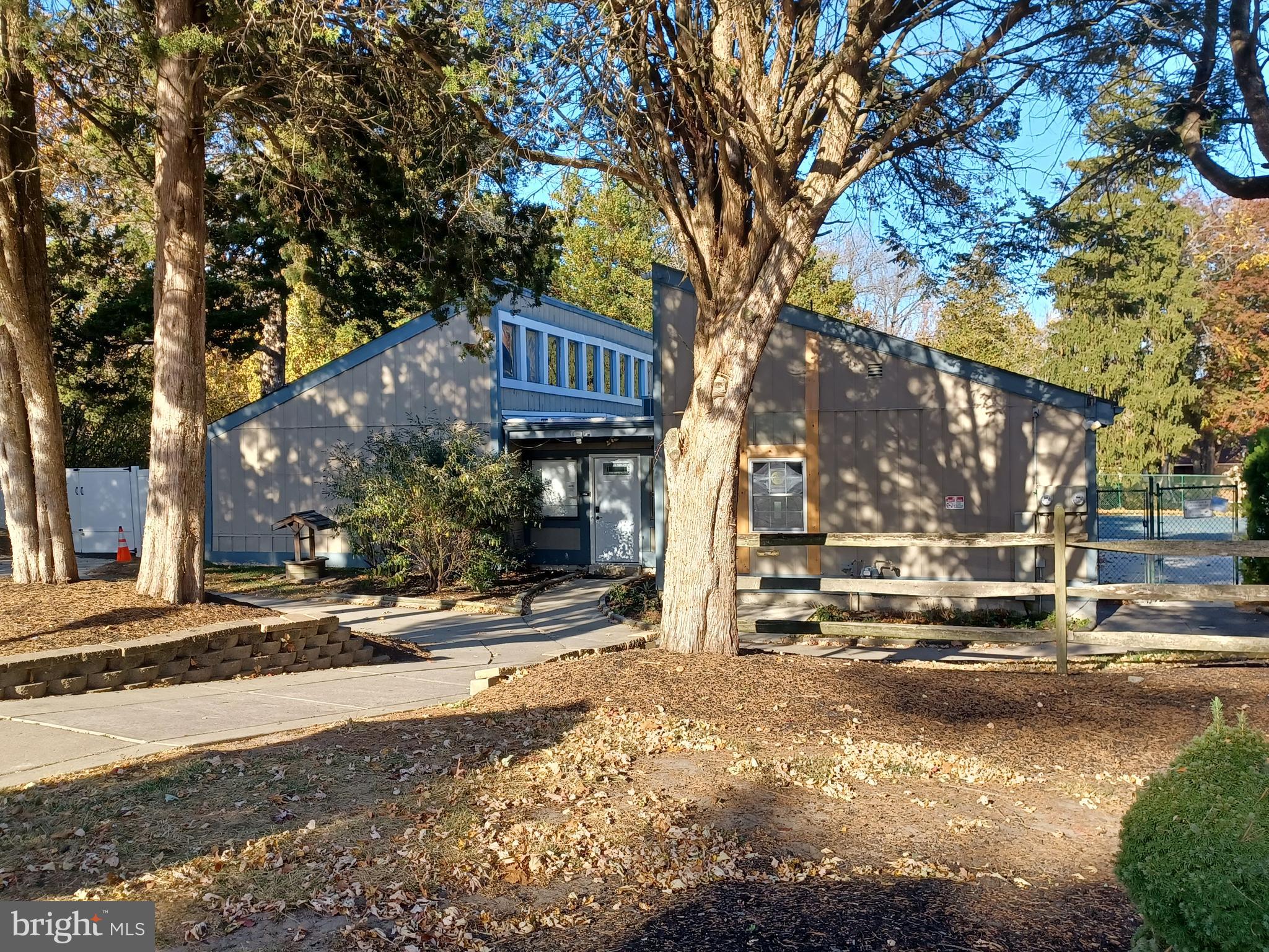 1409 Timber Creek Road Clementon, NJ 08021 - Photo 4 of 37