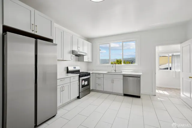 $1,098,000 | 291 Raymond Avenue, San Francisco, CA 94134