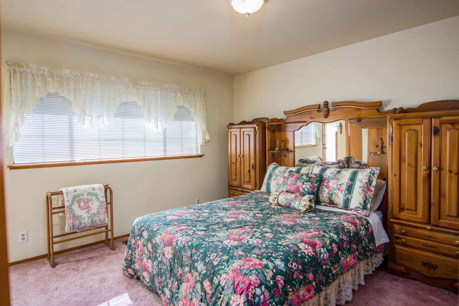 2311 Harris Road Mariposa, CA 95338 - Photo 13 of 33 Gallery Image 13