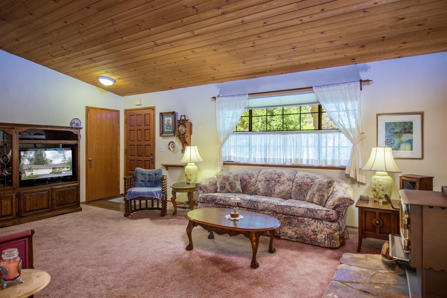 2311 Harris Road Mariposa, CA 95338 - Photo 5 of 33 Gallery Image 5