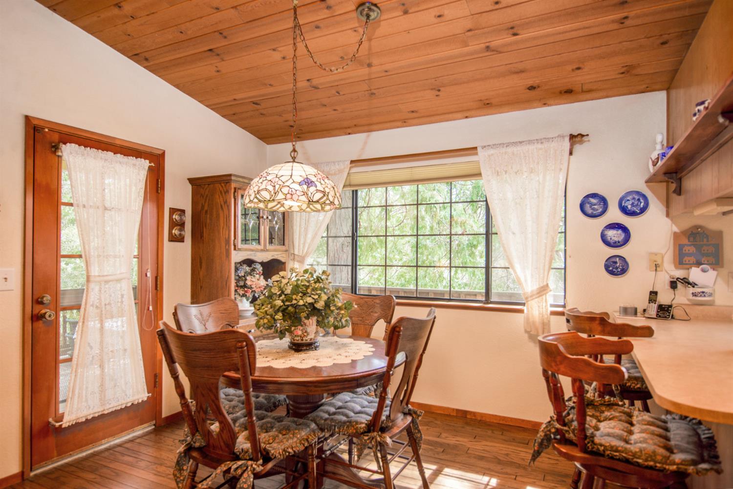 2311 Harris Road Mariposa, CA 95338 - Photo 6 of 33 Gallery Image 6