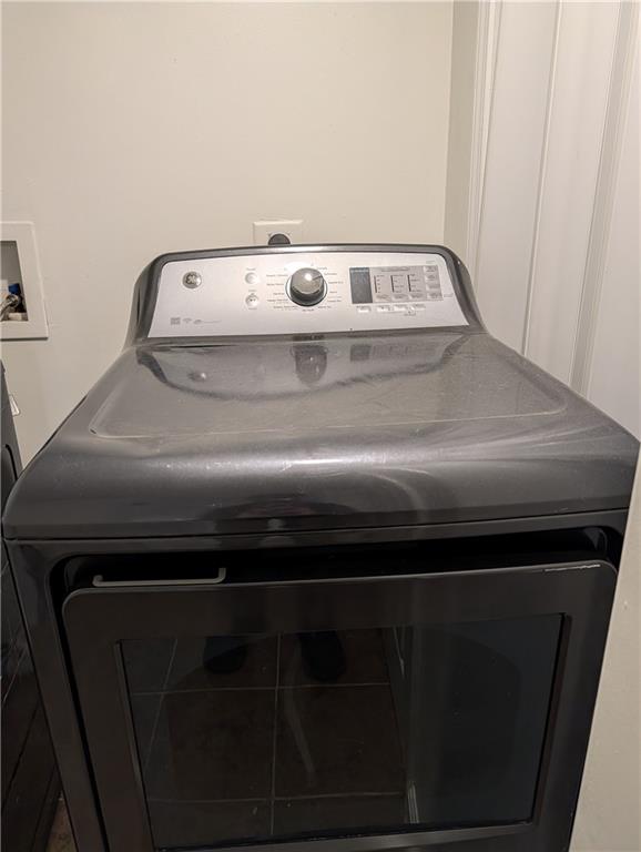 355 Shannon Way Lawrenceville, GA 30044 - Photo 36 of 42 a close view of washer and dryer