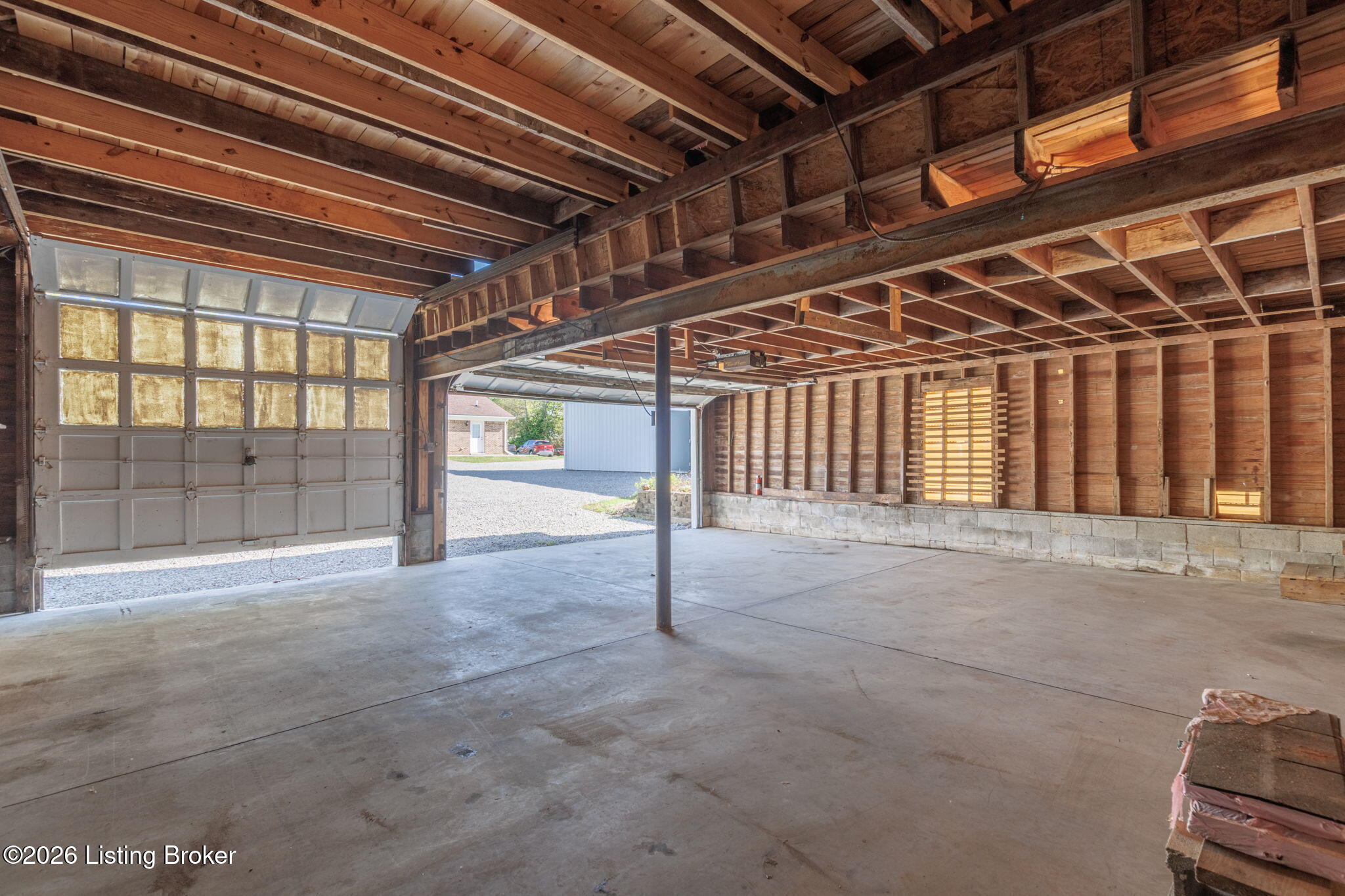 8802 Ferndale Road Louisville, KY 40291 - Photo 41 of 49 48-web-or-mls-4F0A0050-HDR