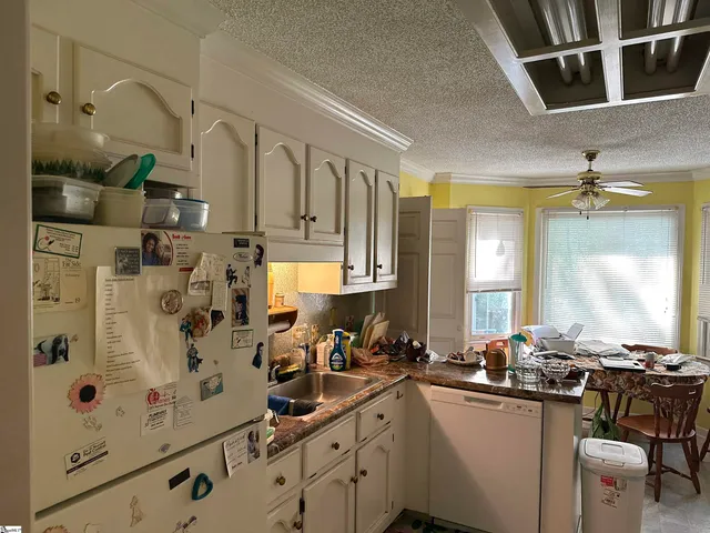 $239,900 | 106 Claremont Court, Easley, SC 29642