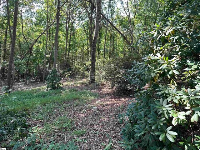 $239,900 | 106 Claremont Court, Easley, SC 29642