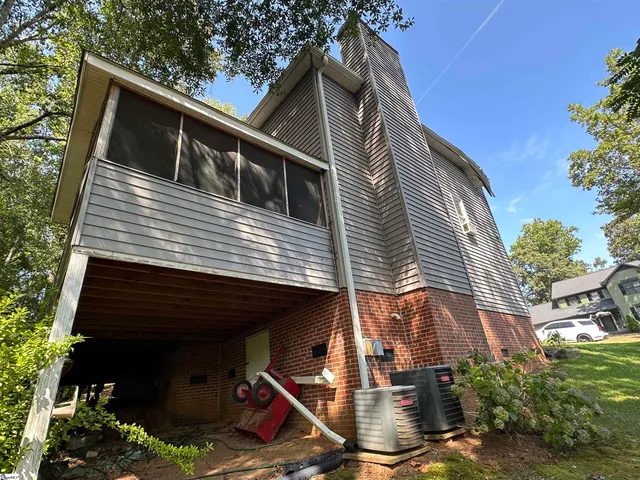 $239,900 | 106 Claremont Court, Easley, SC 29642