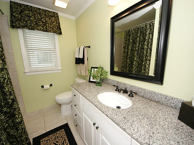 778 Chatter Road Mount Pleasant, SC 29464 - Photo 27 of 33 Hallway bathroom