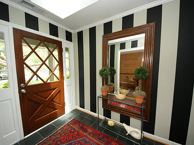 778 Chatter Road Mount Pleasant, SC 29464 - Photo 4 of 33 Welcoming foyer