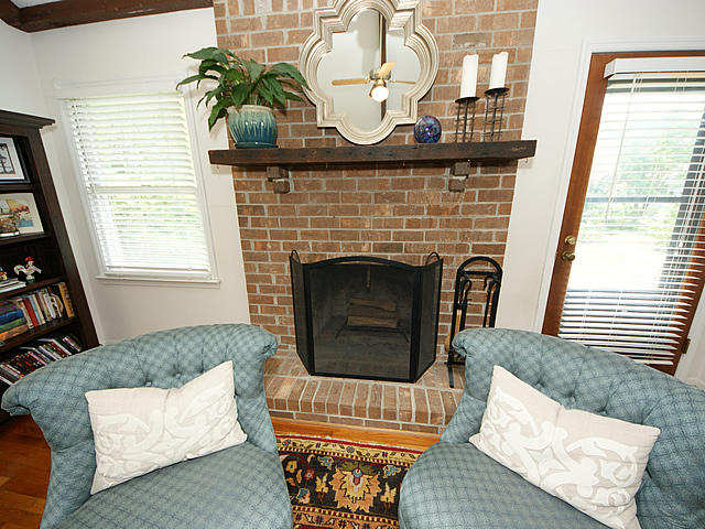 778 Chatter Road Mount Pleasant, SC 29464 - Photo 8 of 33 Wood burning fireplace