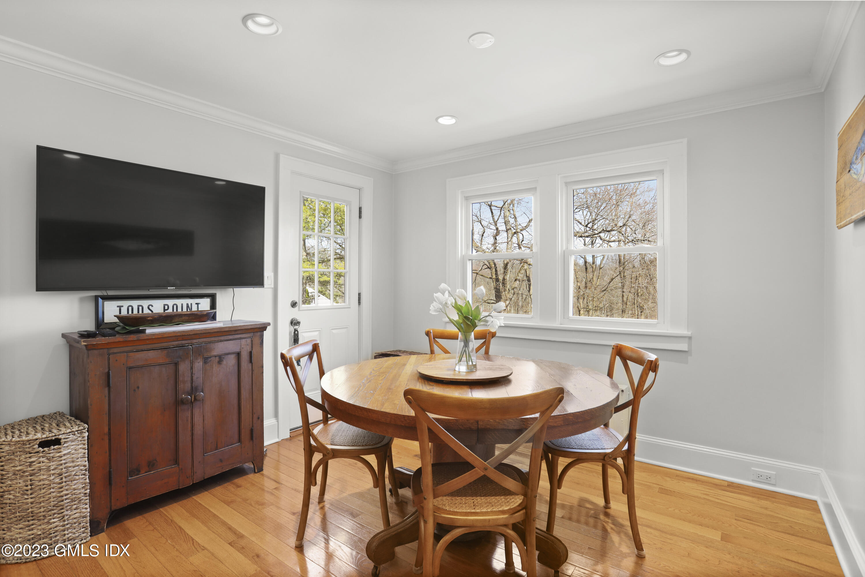 339 Round Hill Road Greenwich, CT 06831 - Photo 15 of 33 339 Round Hill Rd Greenwich CT-print-007