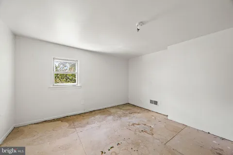 wooden floor in a empty room