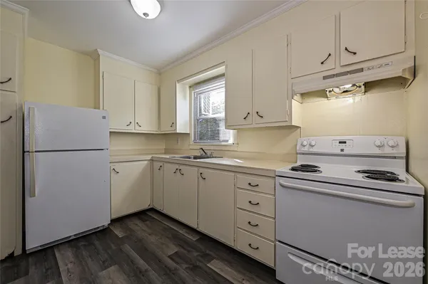 $895 | 260 Church Street Northeast, Unit 6, Concord, NC 28025