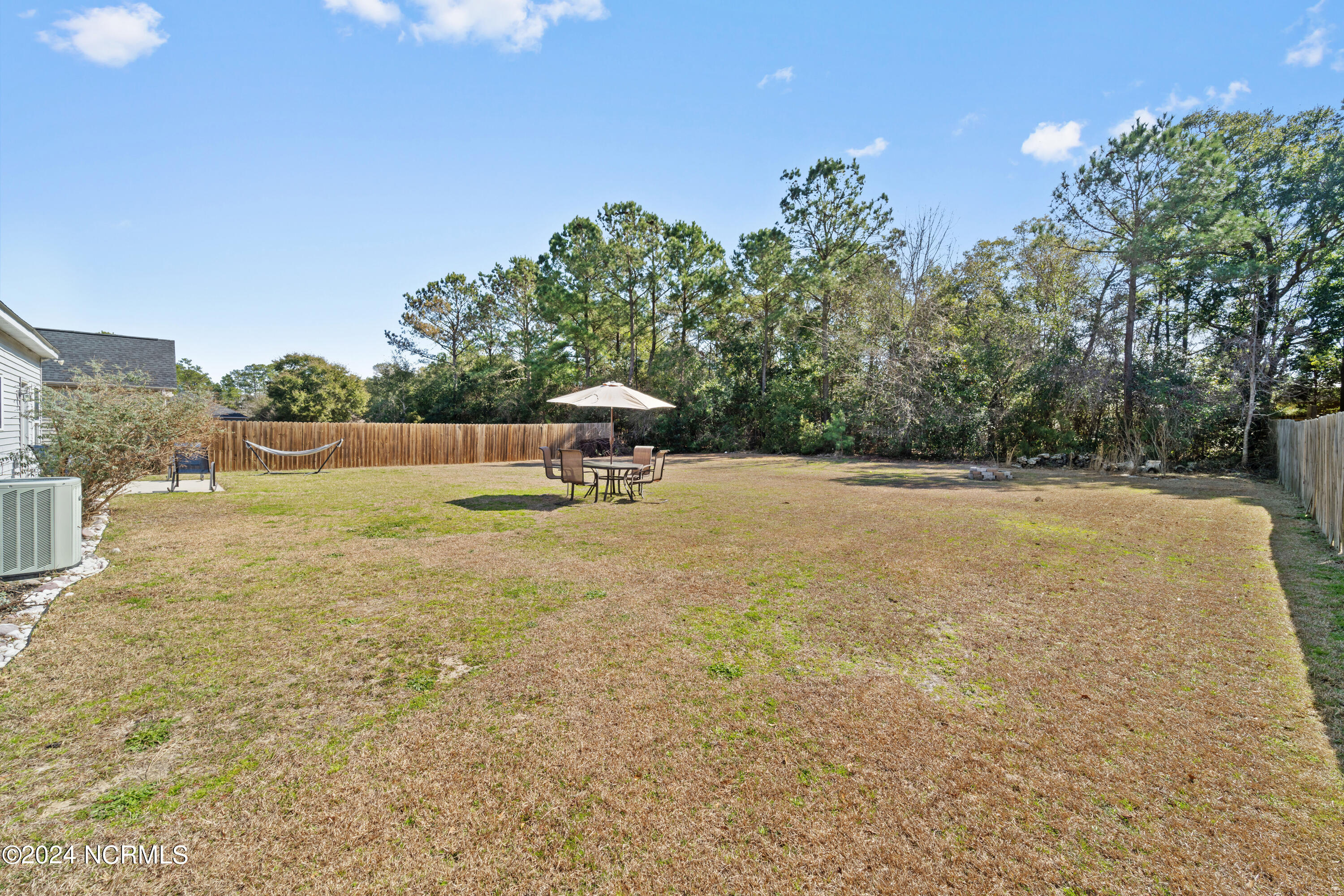 809 Lavender Court Hubert, NC 28539 - Photo 16 of 21 Back Yard