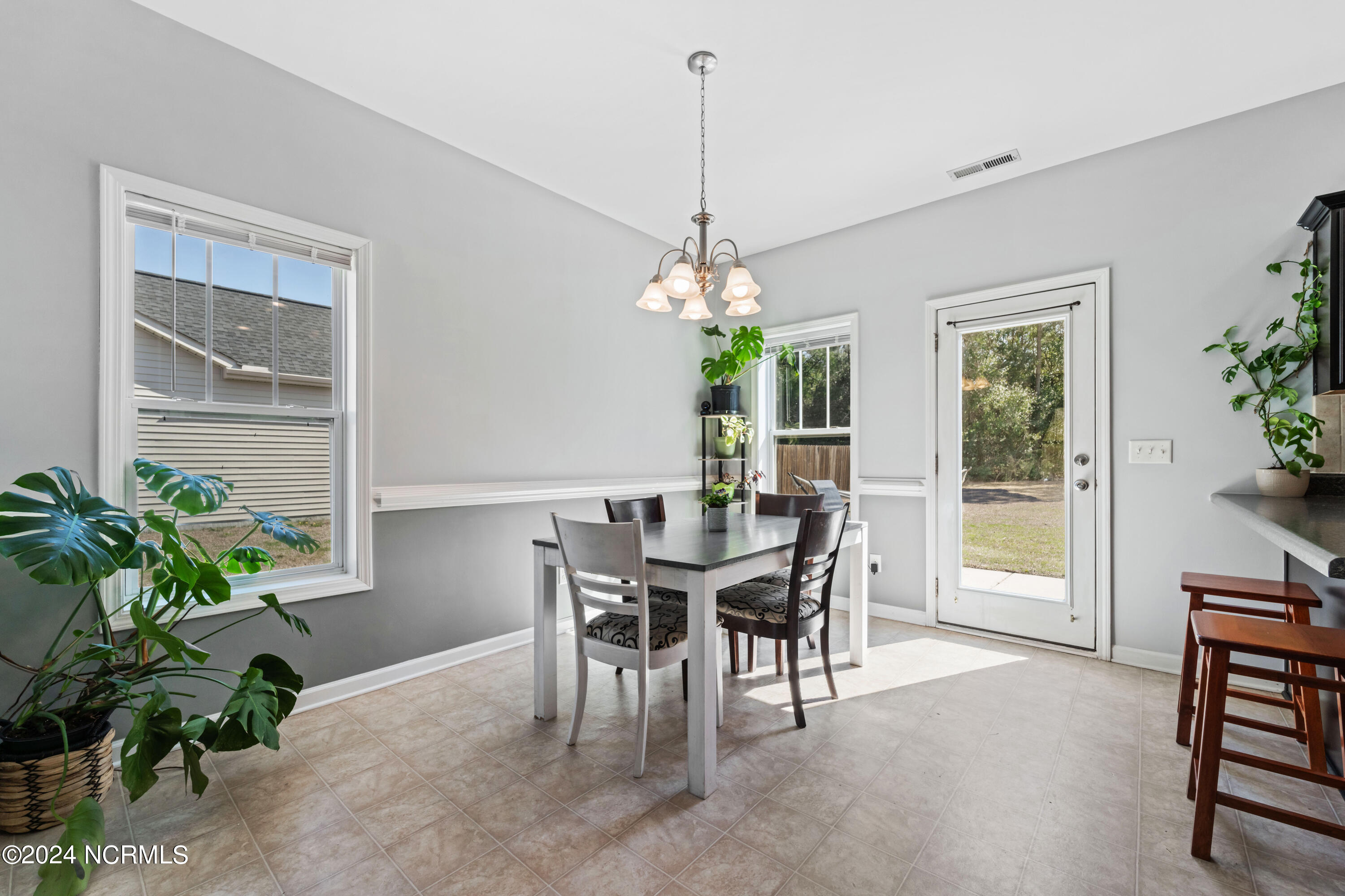 809 Lavender Court Hubert, NC 28539 - Photo 4 of 21 Dining Room