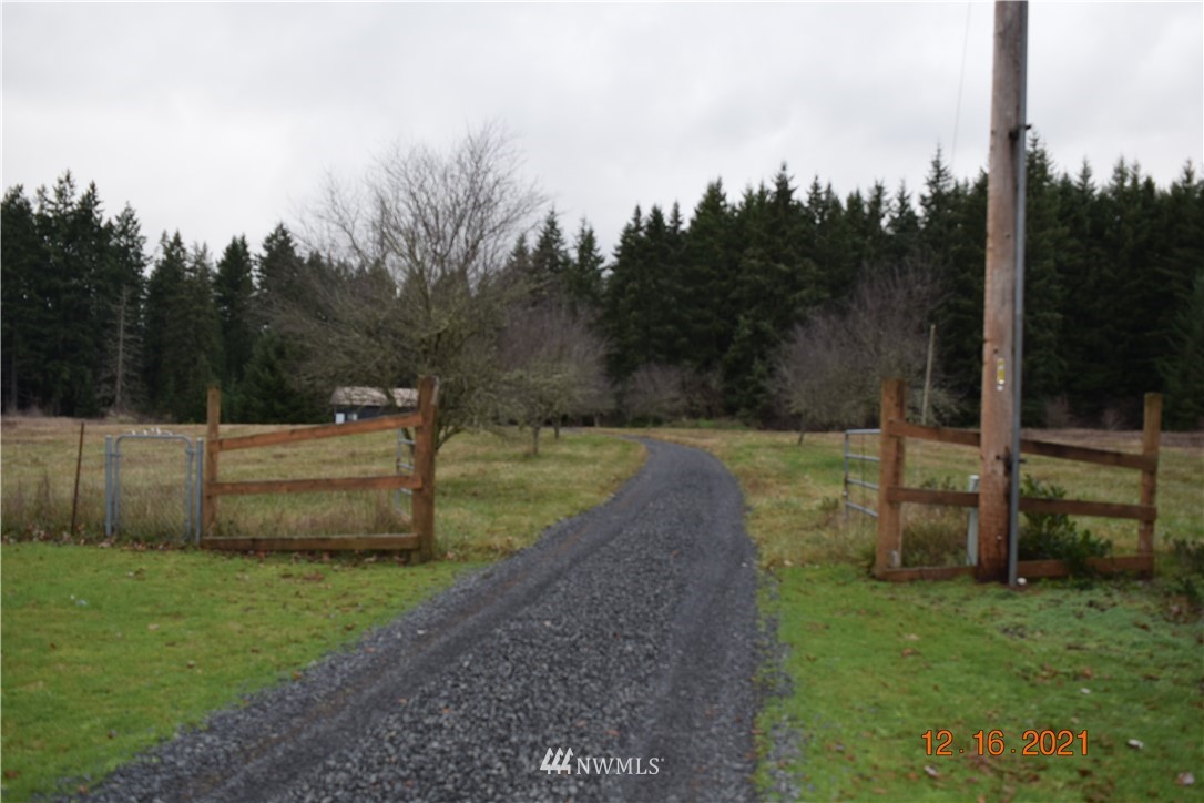 557 Nevil Road Winlock, WA 98596 - Photo 2 of 18