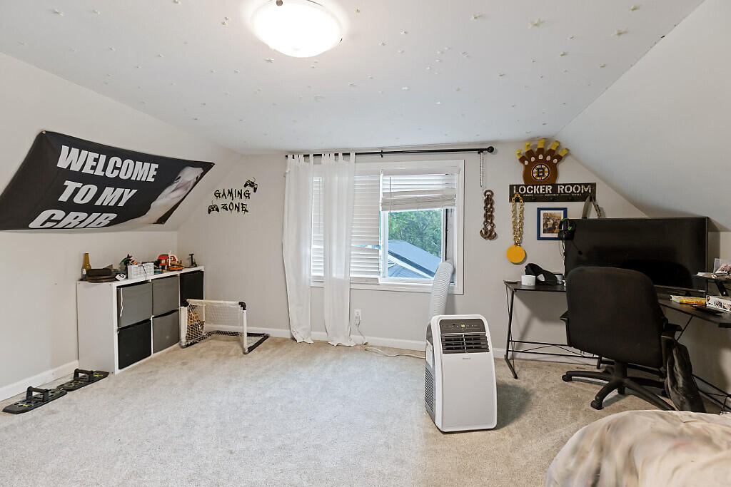 350 Madawaska Road Palmyra, ME 04965 - Photo 18 of 29 03_BP5A2579_DxO_mls