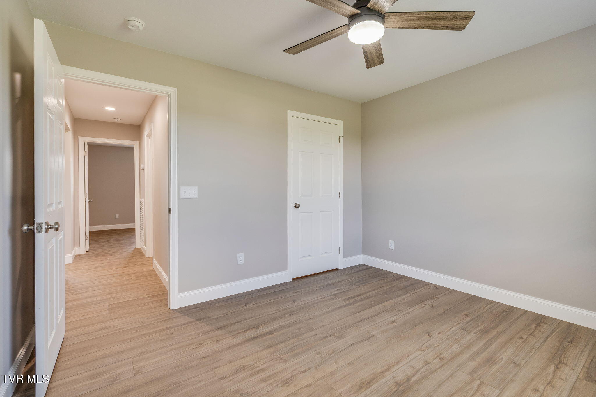5960 Snapps Ferry Road Afton, TN 37616 - Photo 19 of 30 019