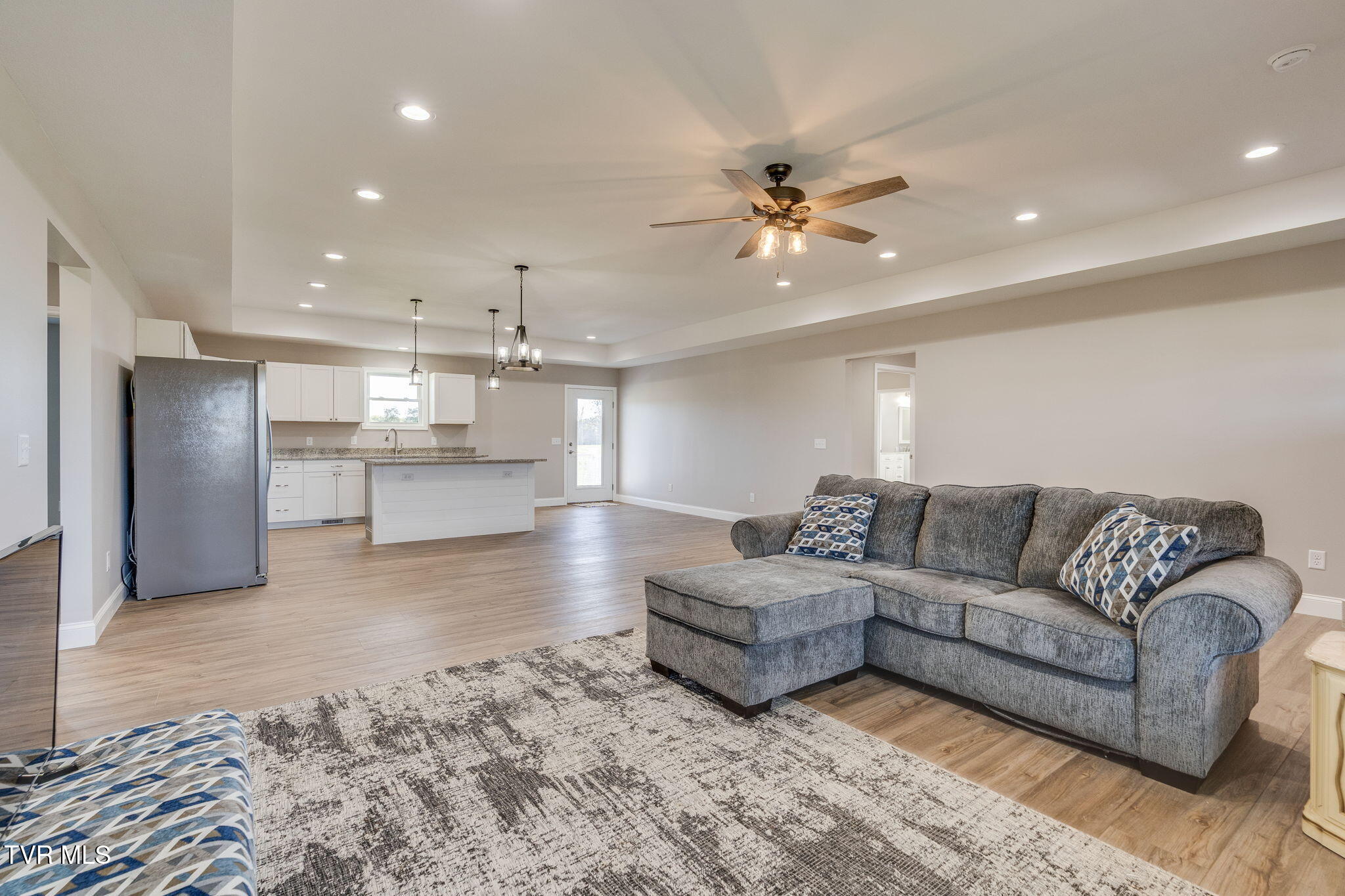 5960 Snapps Ferry Road Afton, TN 37616 - Photo 8 of 30 008