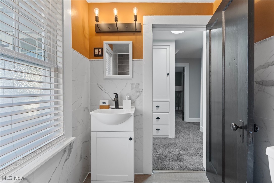 3216 Clarendon Road Cleveland, OH 44118 - Photo 24 of 33 Gallery Image 24