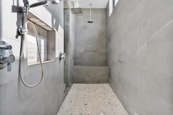 view of a bathroom
