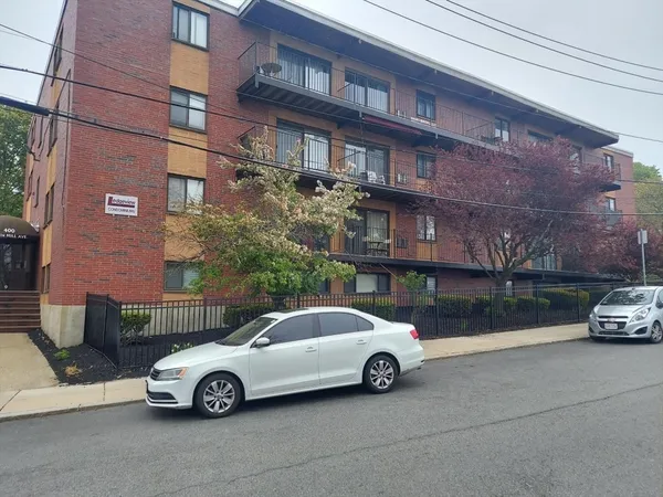 $2,500 | 400 Savin Hill Avenue, Unit 28, Boston, MA 02125