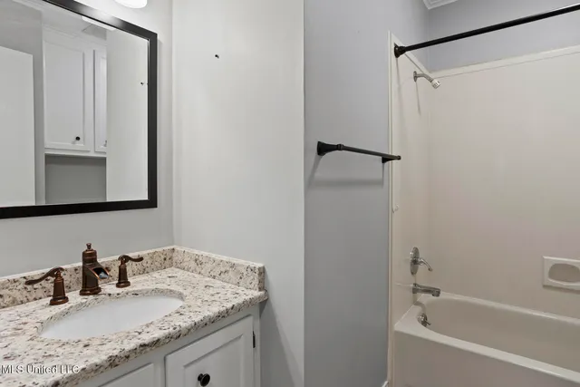 $195,000 | 54 Woodlake Drive, Brandon, MS 39047