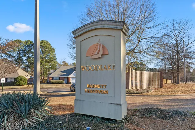$195,000 | 54 Woodlake Drive, Brandon, MS 39047