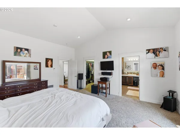 $595,000 | 1400 Holloway Mews, Coos Bay, OR 97420