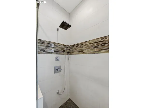 $595,000 | 1400 Holloway Mews, Coos Bay, OR 97420