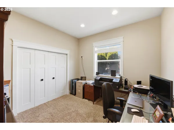 $595,000 | 1400 Holloway Mews, Coos Bay, OR 97420