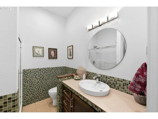 $595,000 | 1400 Holloway Mews, Coos Bay, OR 97420