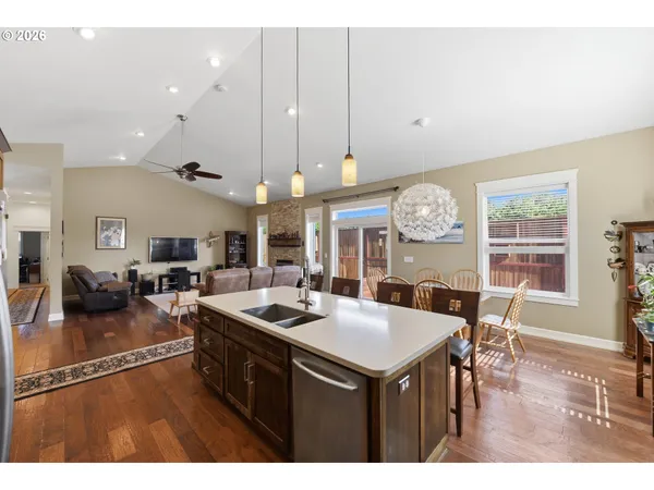 $595,000 | 1400 Holloway Mews, Coos Bay, OR 97420