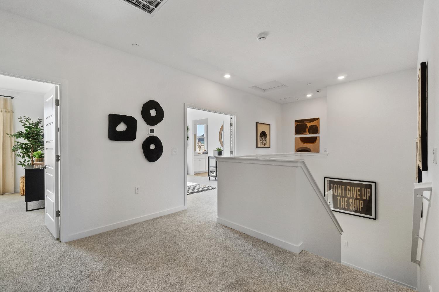 1052 Springtime Avenue Clovis, CA 93619 - Photo 22 of 36