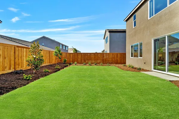 $684,000 | 1052 Springtime Avenue, Clovis, CA 93619