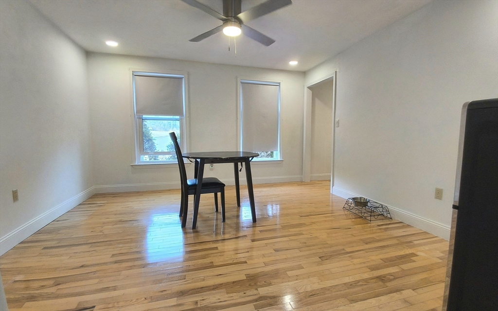 154 Dudley Oxford Road Dudley, MA 01571 - Photo 6 of 42