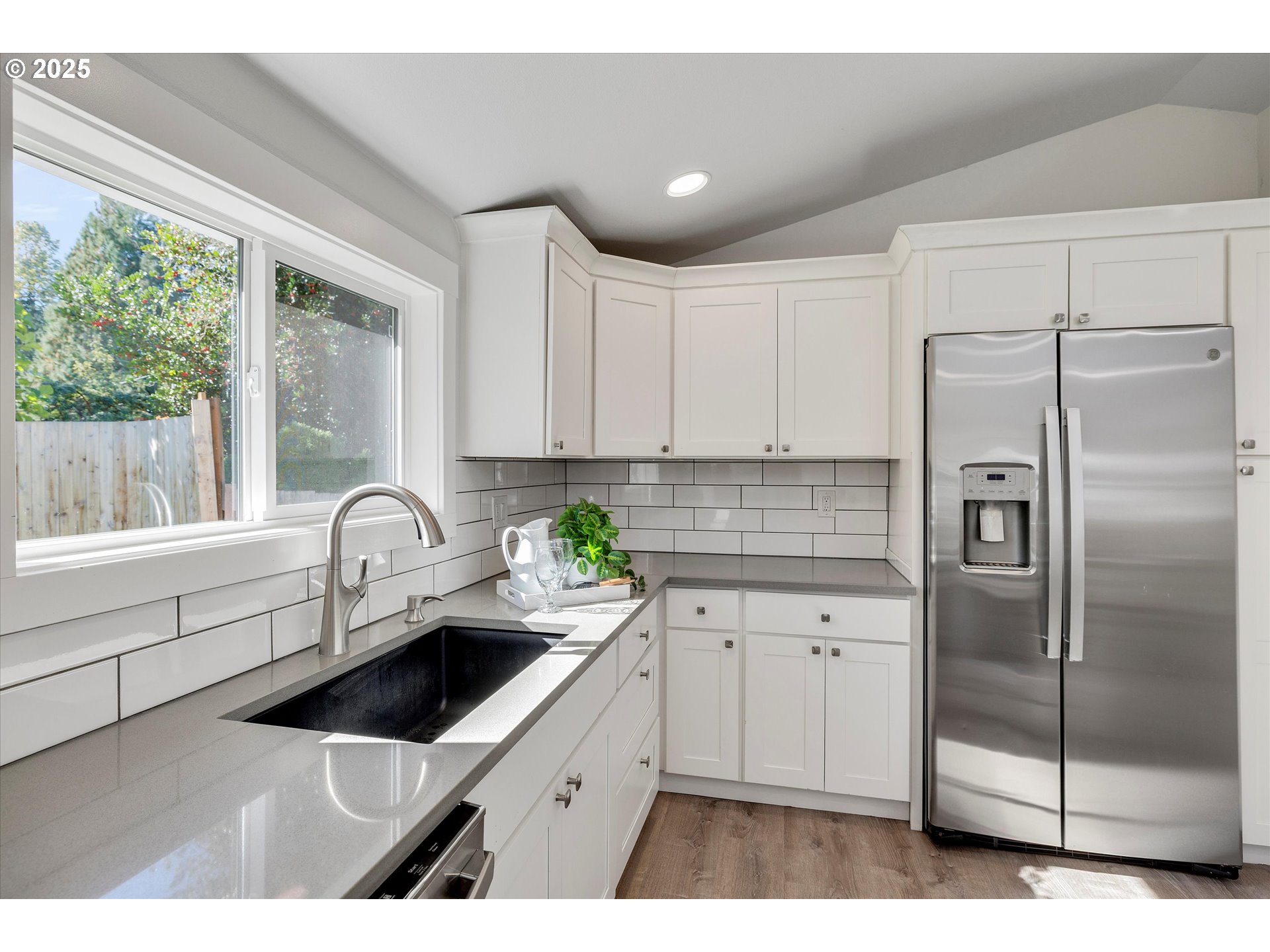 14045 South Livesay Road Oregon City, OR 97045 - Photo 10 of 35 Gallery Image 10