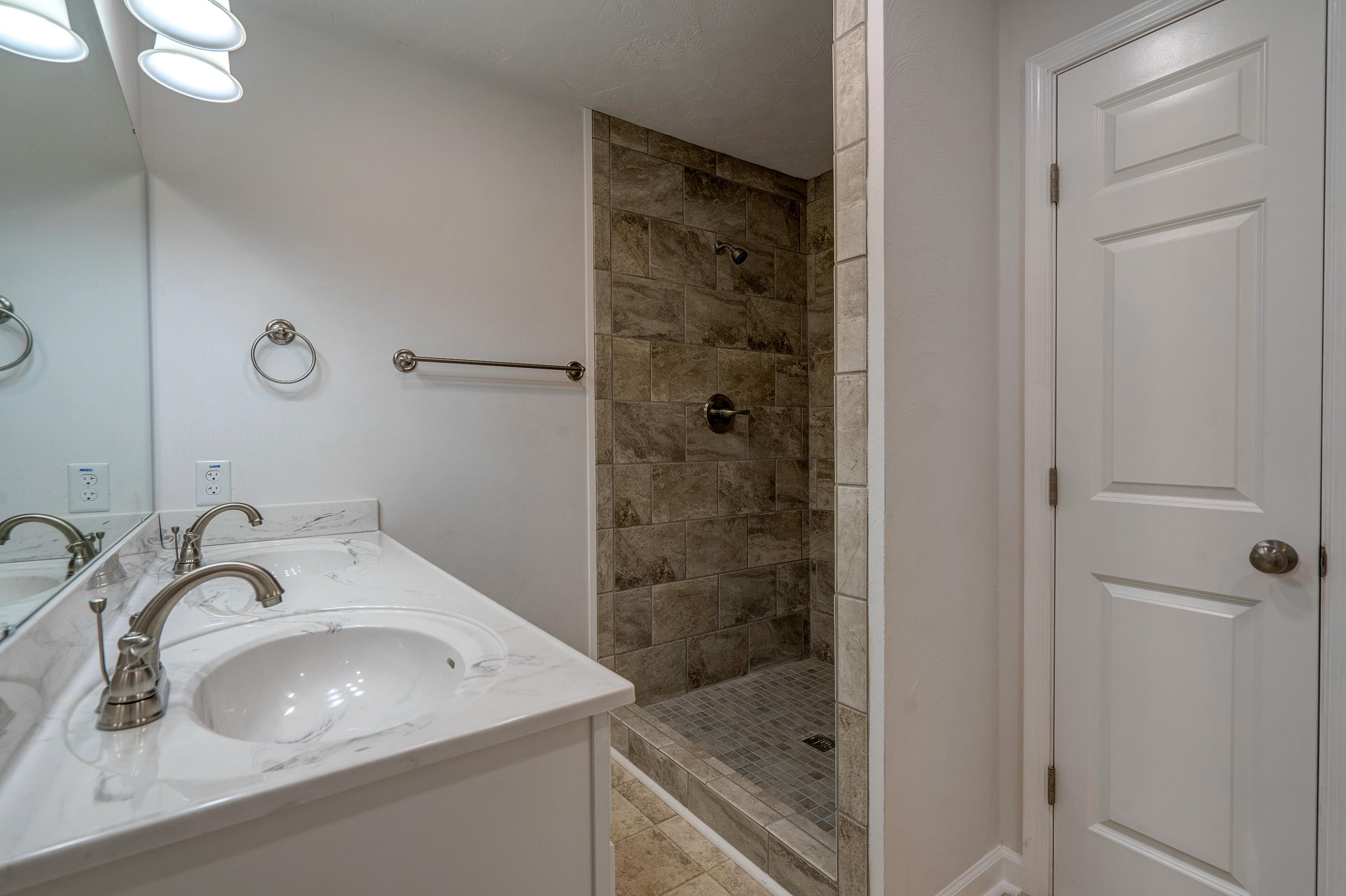 2559 Meadors Spur Road Moneta, VA 24121 - Photo 13 of 30 DSC00501_2_3_4_5